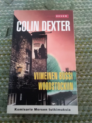 Colin Dexter: Viimeinen bussi Woodstockiin -pokkari-