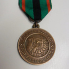 2 lk Vapaudenristin 1941 mitali   Ns, teollisuusmitali  hyvä - pikkukuva 1