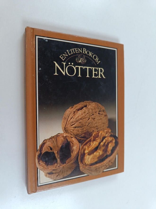 Rosamond Richardson : En liten bok om nötter