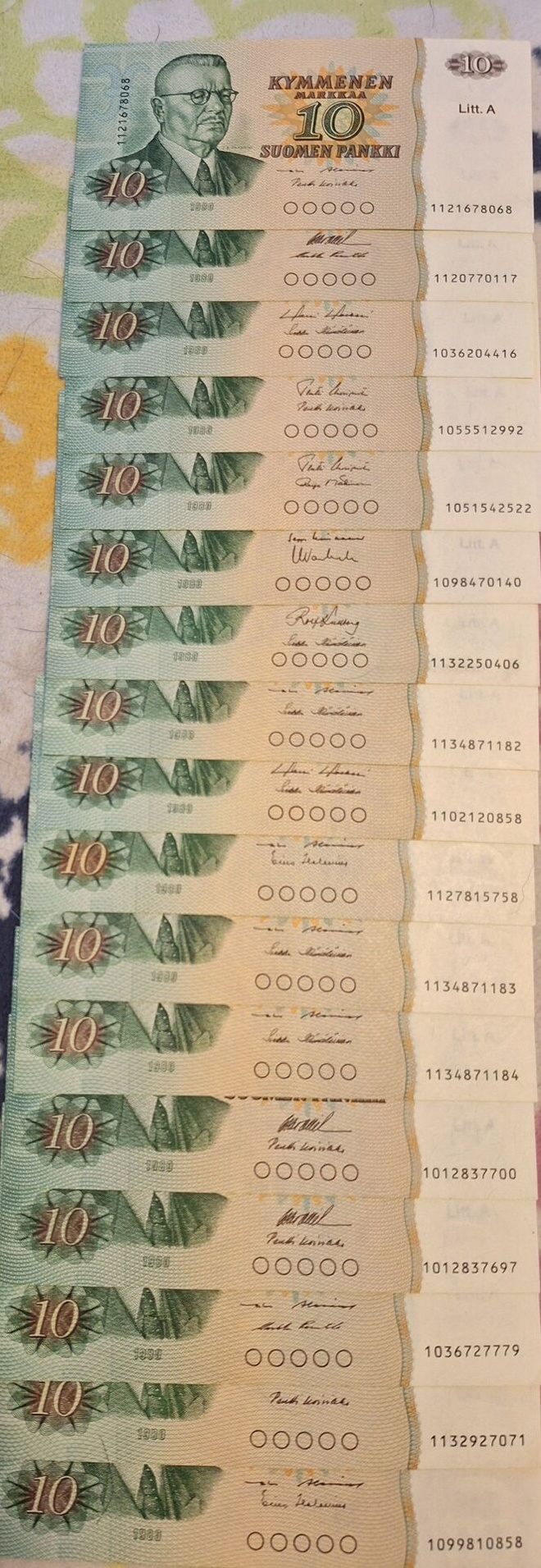 10 markan litt.A seteleitä 1980. 17kpl.