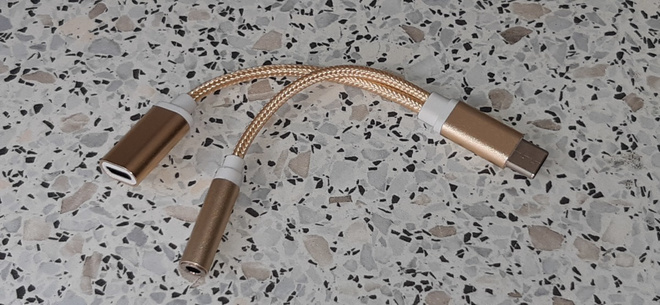 USB-C & 3.5mm Audio & Latausadapteri Splitter