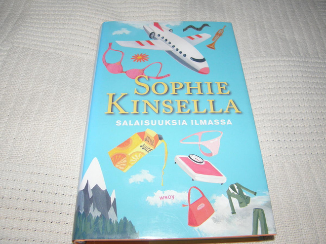 Sophie Kinsella Salaisuuksia ilmassa  -sid