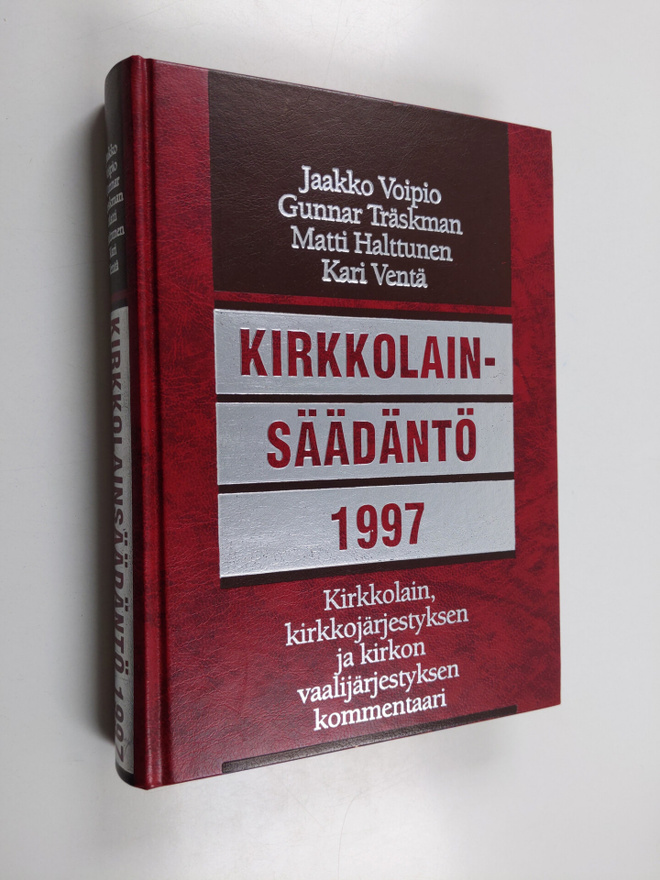 Jaakko Voipio ym. : Kirkkolainsäädäntö 1997 : kirkkolain,...