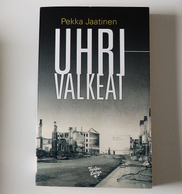 Pekka Jaatinen: Uhrivalkeat