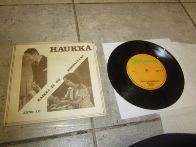 Haukka – Kaikki Ei Oo Kohdallaan /piti tulla seikkailu