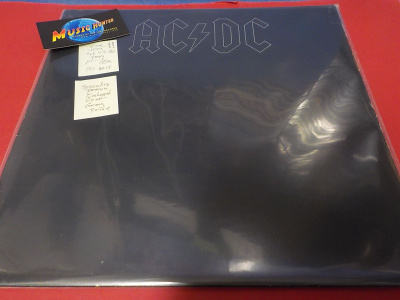 AC/DC - BACK IN BLACK M-/EX LP