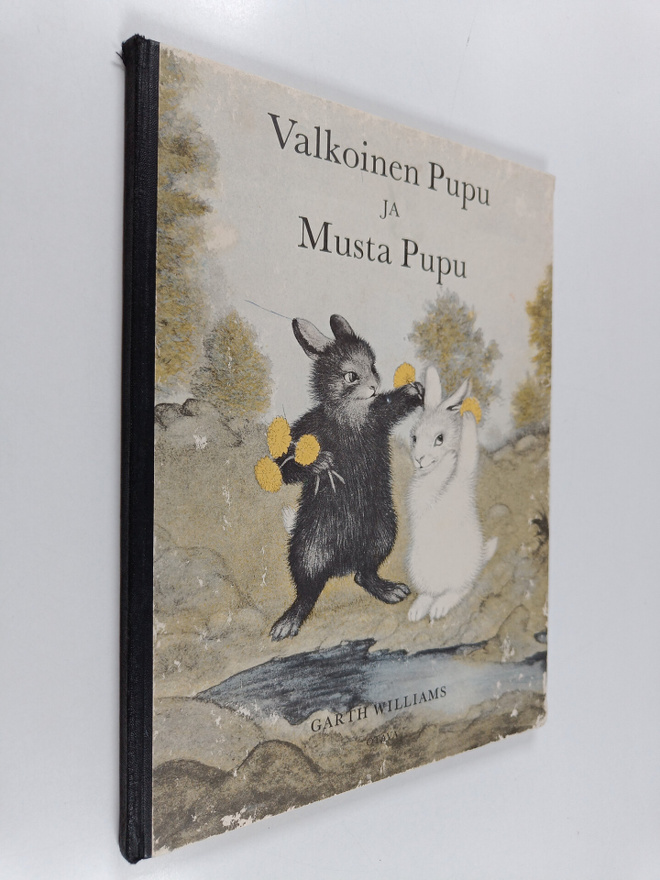 Garth Williams : Valkoinen Pupu ja Musta Pupu