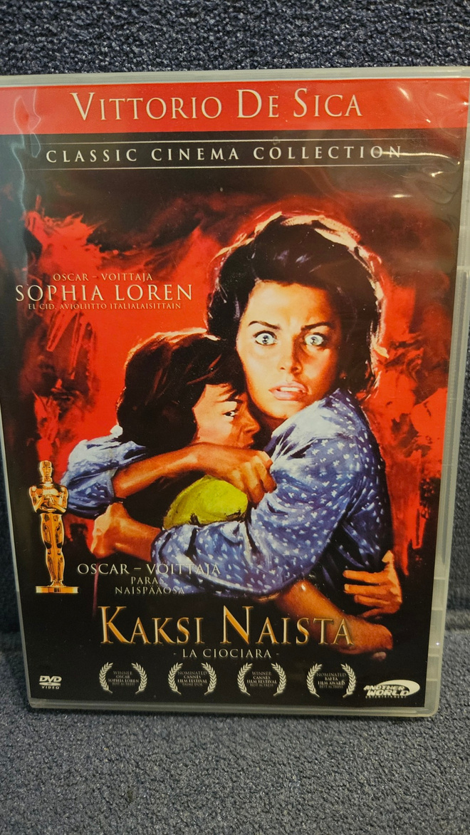 Kaksi naista (v.1960) Sophia Loren, Jean-Paul Belmondo