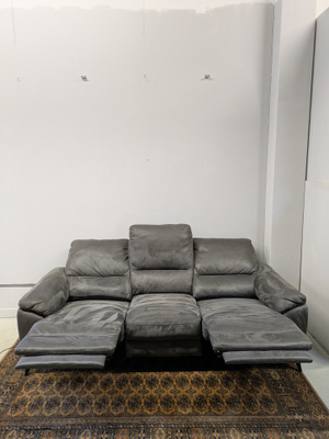 Recliner sähkösäädettävä sohva