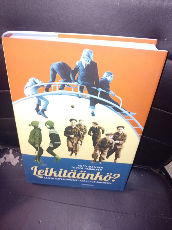 Malinen  : Leikitäänkö ? ( SIS POSTIKULU )