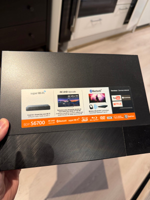 Sony BDP-S6700 blu-ray soitin
