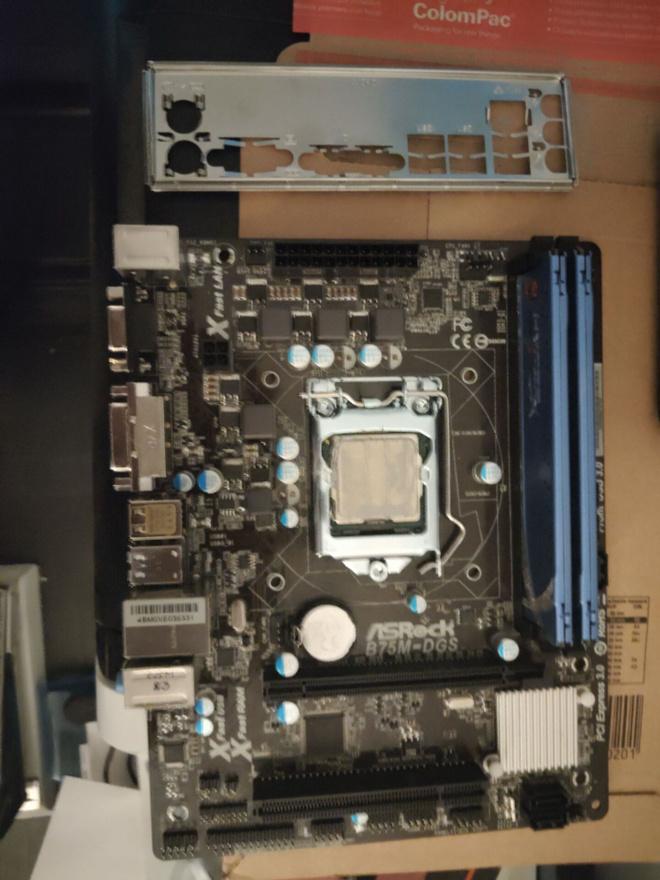 i7-2600+ uusi matx emo+ 8gb