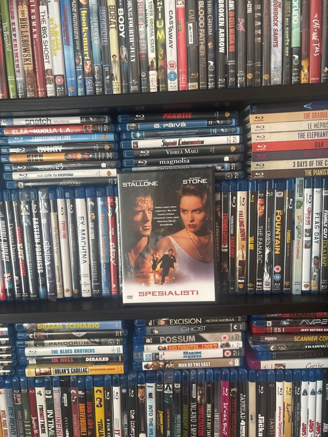 Spesialisti (1998) suomijulkaisu Sylvester Stallone