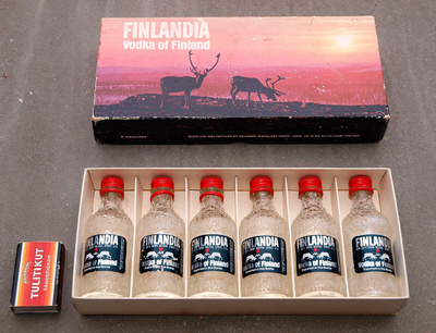 Finlandia vodkapulloja (4.7 cl) 6 kpl