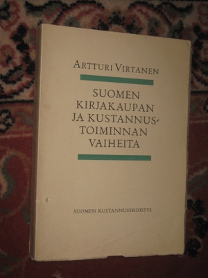 Suomen kirjakaupan ja kustannustoiminnan vaiheita