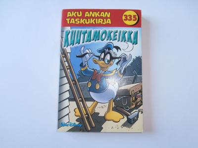 AKU ANKAN TASKUKIRJA 335 KUUTAMOKEIKKA