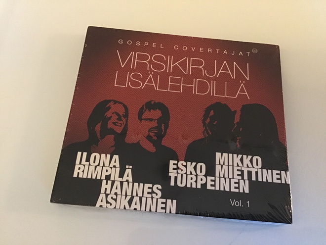 Gospel Covertajat . Virsikirjan lisälehdillä CD muoveissa.