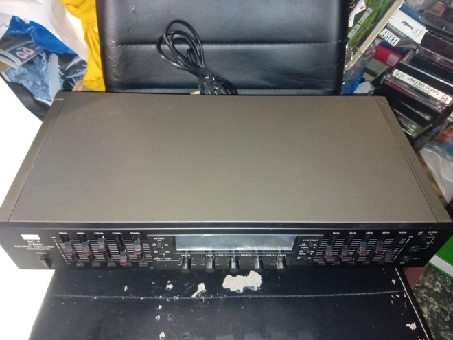 SANSUI RG-7 GRAPHIC EQUALIZER CONSOLETTE ( SIS POSTIKULU )