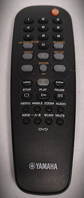 Yamaha-kaukosäädin DVD-soittimelle