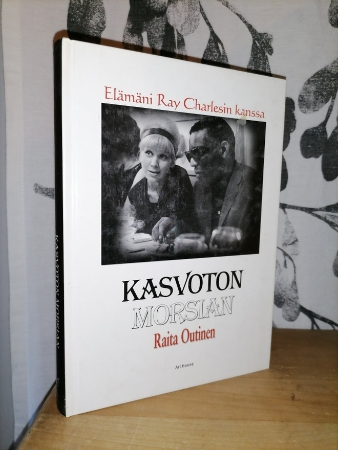 Kasvoton morsian - Elämäni Ray Charlesin kanssa - Outinen