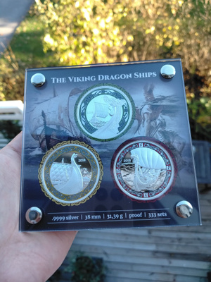 3 x 1 oz .9999 hopeaa, Kanada, Viikinkilaivojen lohikäärmeet