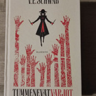 Tummenevat varjot V. E. Schwab - pikkukuva 1