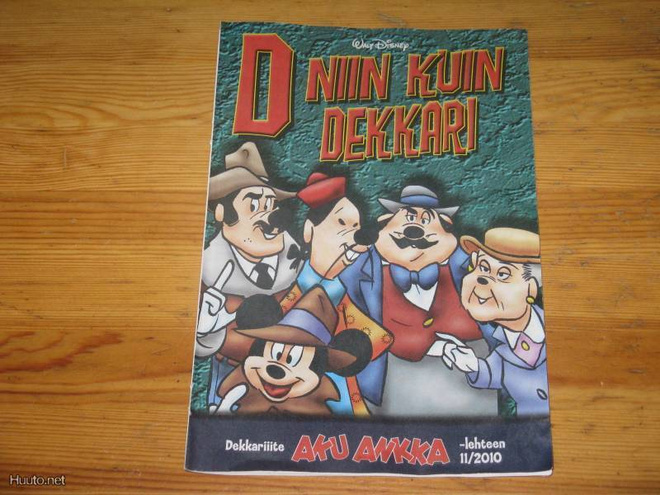 D niin kuin Dekkari liite Aku Ankka 11/2010