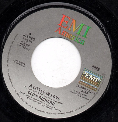 7” SINGLE Cliff Richard - A Little In Love