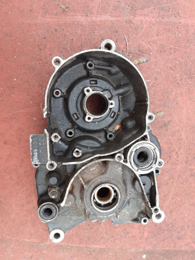 Honda MBX125 magneeton puolen lohko