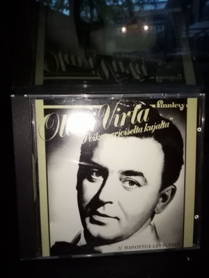 CD OLAVI VIRTA :  POIKA VARJOISELTA KUJALTA ( SIS POSTIKULU