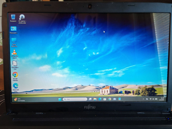 Fujitsu Lifebook AH 544, Windows 11 Pro