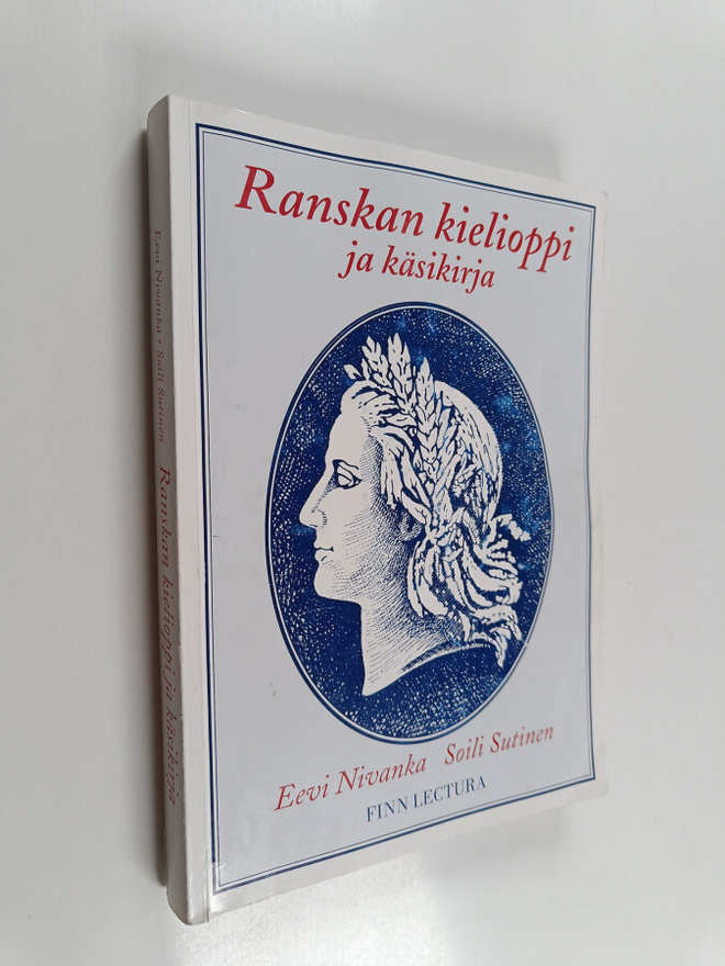 Eevi Nivanka ym. : Ranskan kielioppi ja käsikirja