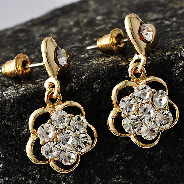 0355 .. 14K Kulta Sydän Crystal Kauniit .. Korvakorut