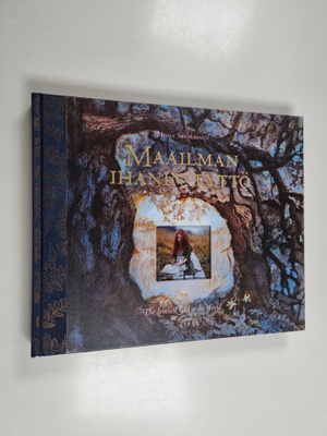 Miina Savolainen : Maailman ihanin tyttö = The Loveliest ...