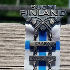 Hopeinen Suomi-Finland merkki. Suomen lipulla. Halkaisija - - pikkukuva 2