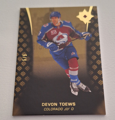 2020-21 Upper Deck Ultimate Collection Onyx Black 27 Devon T