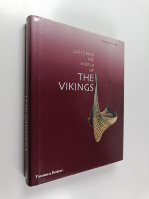 R. Hall : The world of the Vikings