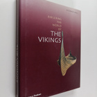 R. Hall : The world of the Vikings - pikkukuva 1
