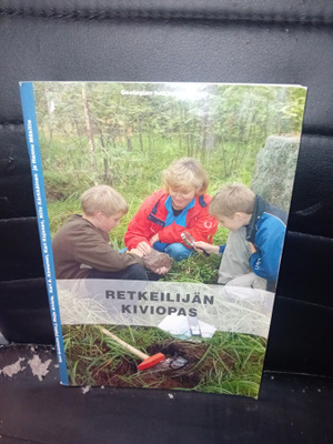 Retkeilijän kiviopas  ( 1p. 2004 ) SIS POSTIKULU