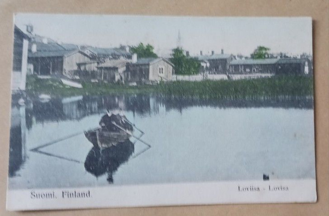 Loviisa, soutelijat lahdella, takana kaupunkia, kirkko, 1908