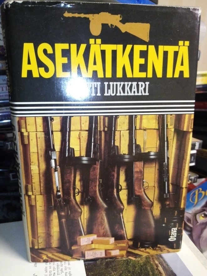 Lukkari :  Asekätkentä ( SIS POSTIKULU (