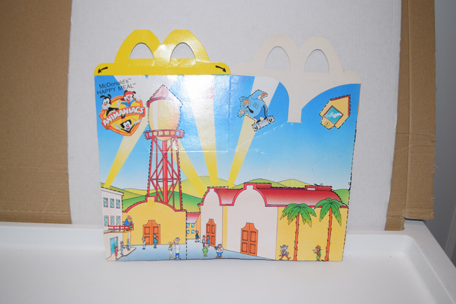 Mcdonald's happy meal laatikko x2