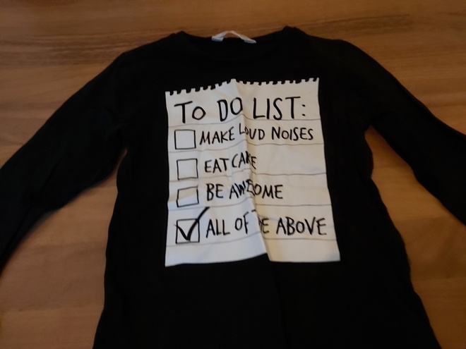 Musta trikoopaita koko 122/128 , to do list