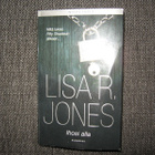 Lisa R.Jones: Ihosi alla -Inside Out 1 pokkari v.2013 - pikkukuva 1