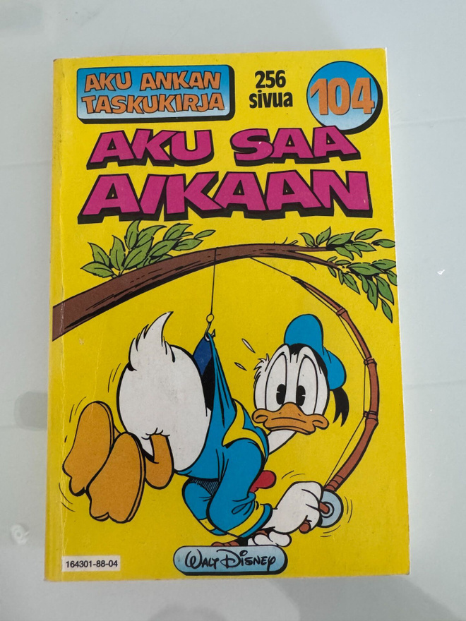 Aku Ankan taskukirja nro 104 : Aku saa aikaan