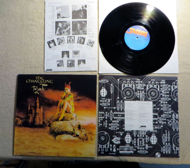 TOYAH: The Changeling LP + vihko + liite (UK 1982)