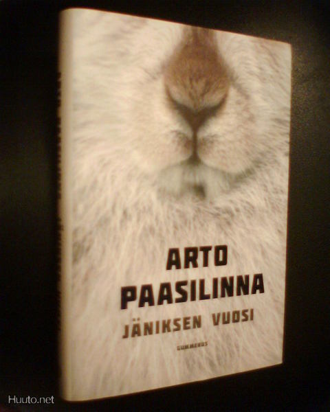 Arto Paasilinna JÄNIKSEN VUOSI ( 2011 ) Sis. postikulu