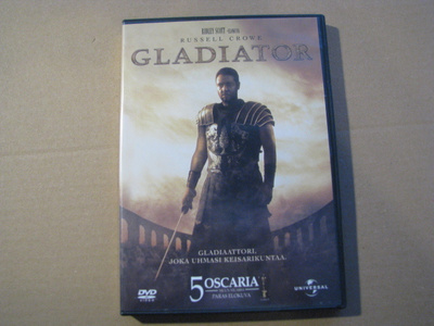 GLADIATOR ( Russell Crowe )