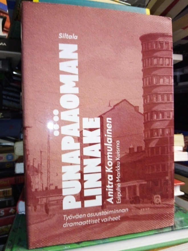 Komulainen : Punapääoman linnake ( SIS POSTIKULU)