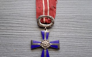 Vapaudenristi 4. luokka kansalaisansioista 1918